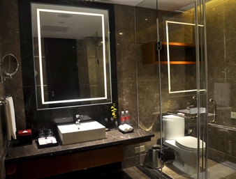 Imagen de la habitación del Hotel Ramada Plaza Chongqing Banan. Foto 3