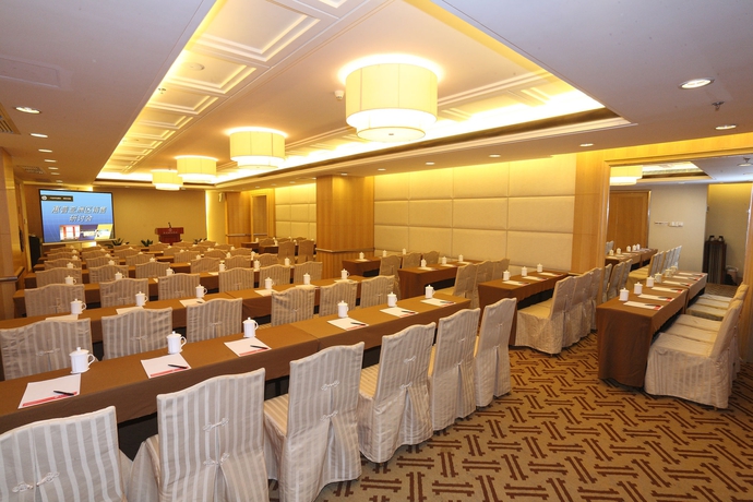 Imagen de los interiores del Hotel Ramada Plaza Guangzhou. Foto 13