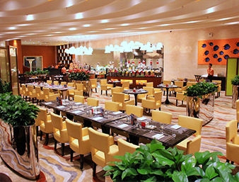 Imagen del bar/restaurante del Hotel Ramada Plaza Huizhou East. Foto 2