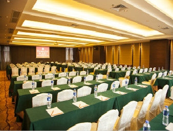 Imagen de los interiores del Hotel Ramada Plaza Huizhou East. Foto 7