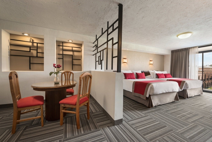 Imagen de la habitación del Hotel Ramada Plaza Leon. Foto 8