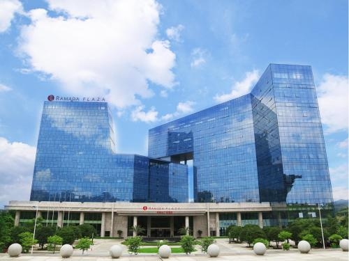 Imagen general del Hotel Ramada Plaza Liuzhou Liudong. Foto 3