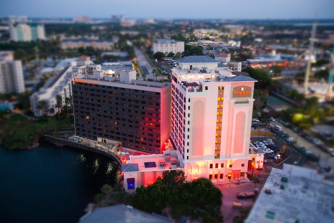 Imagen general del Hotel Ramada Plaza Resort and Suites By Wyndham Orlando Intl Drive. Foto 1