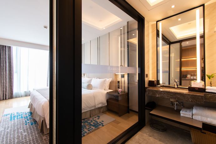 Imagen de la habitación del Hotel Ramada Plaza Wyndham Wenzhou Cangnan. Foto 8