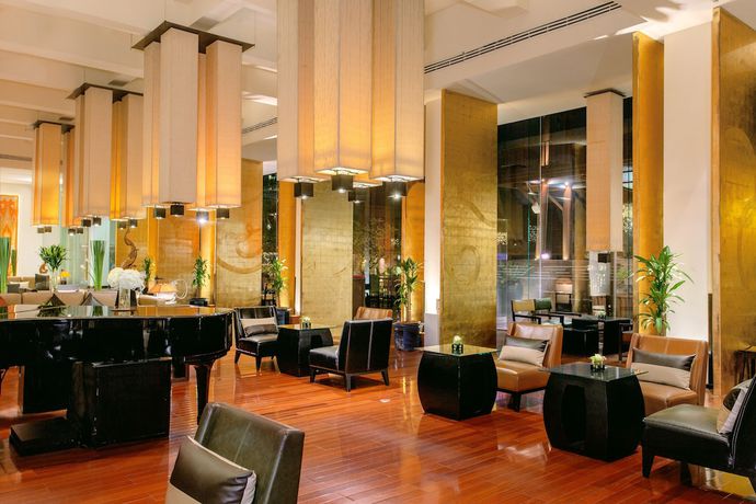 Imagen de los interiores del Hotel Ramada Plaza by Wyndham Bangkok Menam Riverside. Foto 17