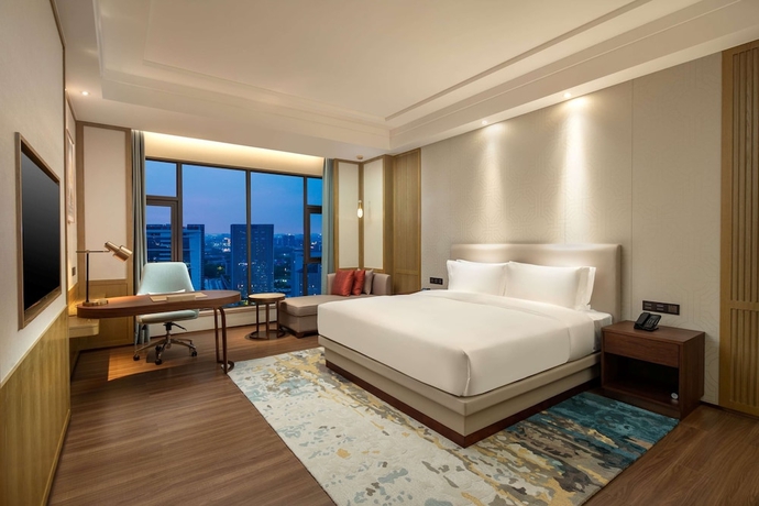 Imagen de la habitación del Hotel Ramada Plaza by Wyndham Dongguan Songshan Lake. Foto 5