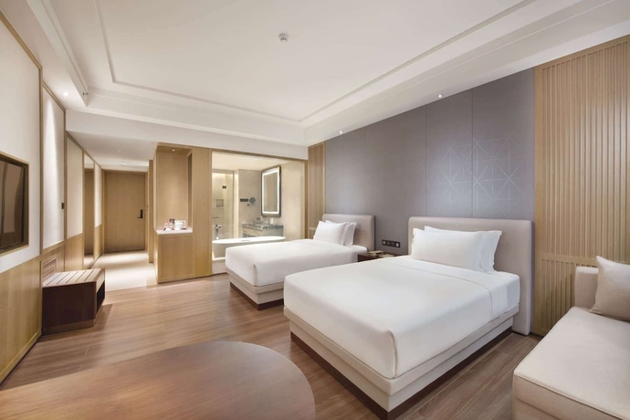 Imagen de la habitación del Hotel Ramada Plaza by Wyndham Dongguan Songshan Lake. Foto 6
