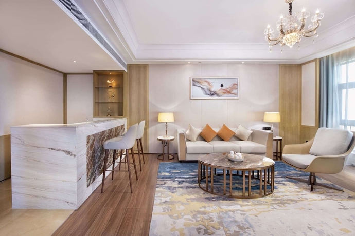 Imagen de la habitación del Hotel Ramada Plaza by Wyndham Dongguan Songshan Lake. Foto 12