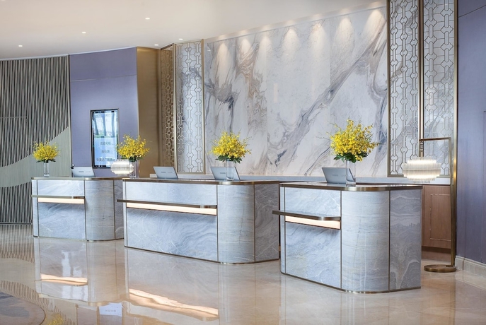 Imagen de los interiores del Hotel Ramada Plaza by Wyndham Fuxian Lake. Foto 11