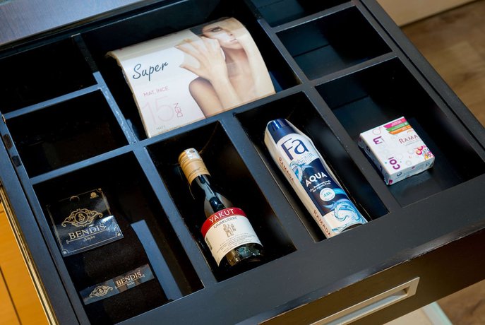 Imagen de la habitación del Hotel Ramada Plaza by Wyndham Istanbul City Center. Foto 3