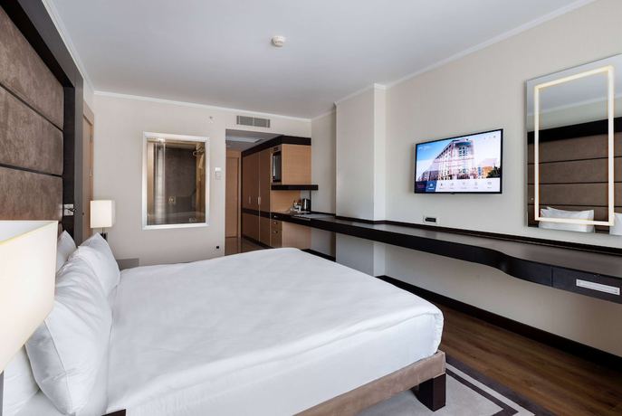 Imagen de la habitación del Hotel Ramada Plaza by Wyndham Istanbul City Center. Foto 13