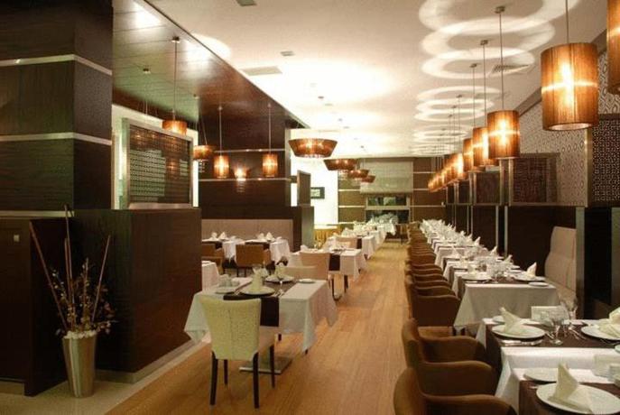 Imagen del bar/restaurante del Hotel Ramada Plaza by Wyndham Kahramanmaras, Kahramanmaraş. Foto 5