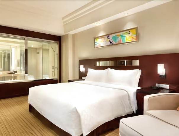 Imagen de los interiores del Hotel Ramada Plaza by Wyndham Lianyungang. Foto 15