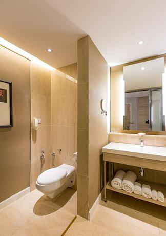 Imagen de la habitación del Hotel Ramada Plaza by Wyndham Melaka. Foto 4