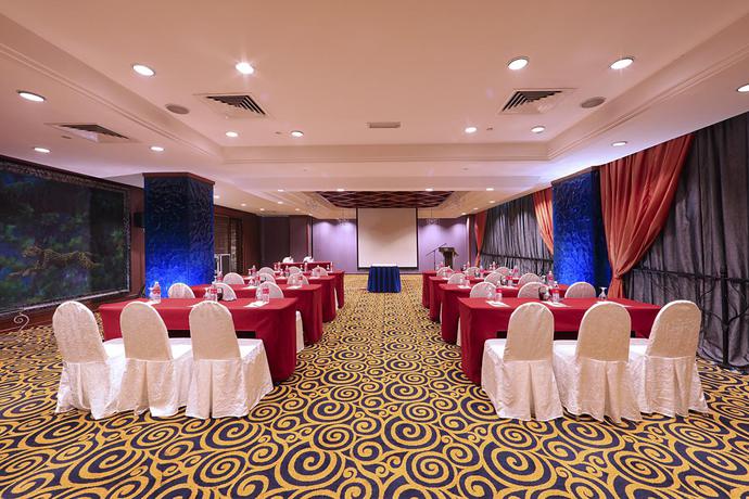 Imagen de los interiores del Hotel Ramada Plaza by Wyndham Melaka. Foto 11
