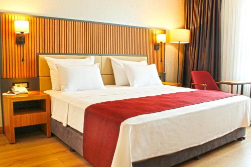 Imagen de la habitación del Hotel Ramada Plaza by Wyndham Ordu. Foto 16