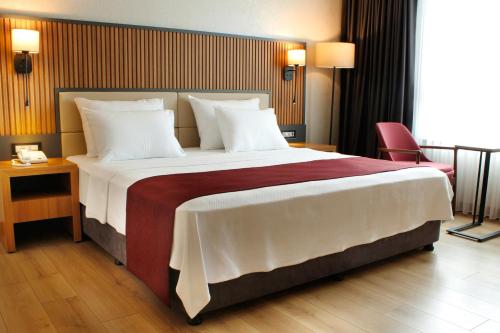 Imagen de la habitación del Hotel Ramada Plaza by Wyndham Ordu. Foto 18
