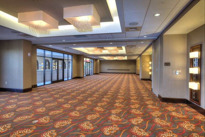 Imagen de los interiores del Hotel Ramada Plaza by Wyndham Orlando Resort & Suites Intl Drive. Foto 10
