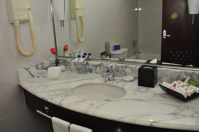 Imagen de la habitación del Hotel Ramada Plaza by Wyndham Pudong. Foto 9