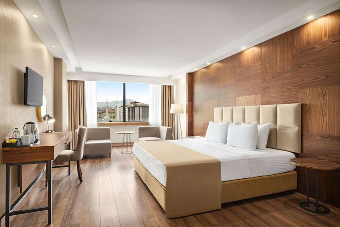 Imagen de la habitación del Hotel Ramada Plaza by Wyndham Samsun. Foto 10