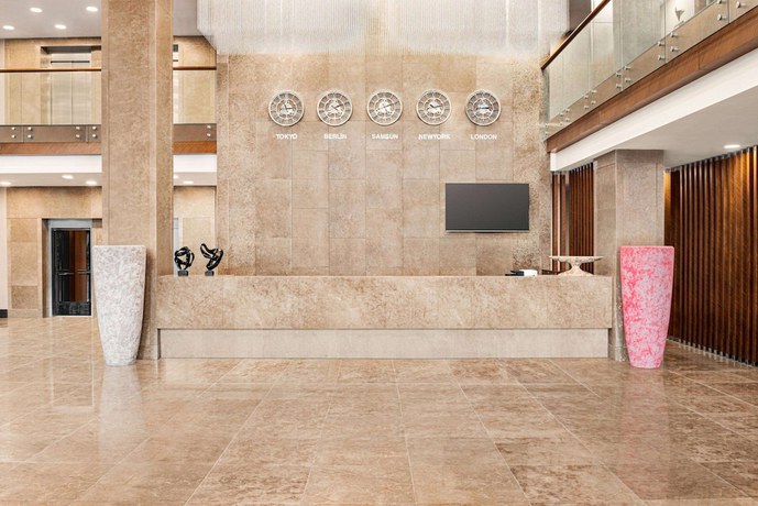 Imagen de los interiores del Hotel Ramada Plaza by Wyndham Samsun. Foto 19