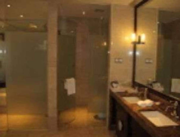 Imagen de la habitación del Hotel Ramada Plaza by Wyndham Weifang. Foto 6