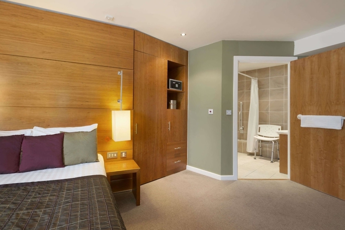 Imagen de la habitación del Hotel Ramada Plaza by Wyndham Wrexham. Foto 8