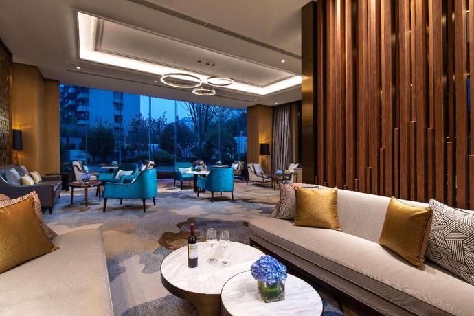 Imagen de los interiores del Hotel Ramada Plaza by Wyndham Wuhan Huangpi. Foto 19