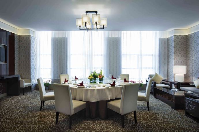 Imagen del bar/restaurante del Hotel Ramada Plaza by Wyndham Xian South. Foto 9