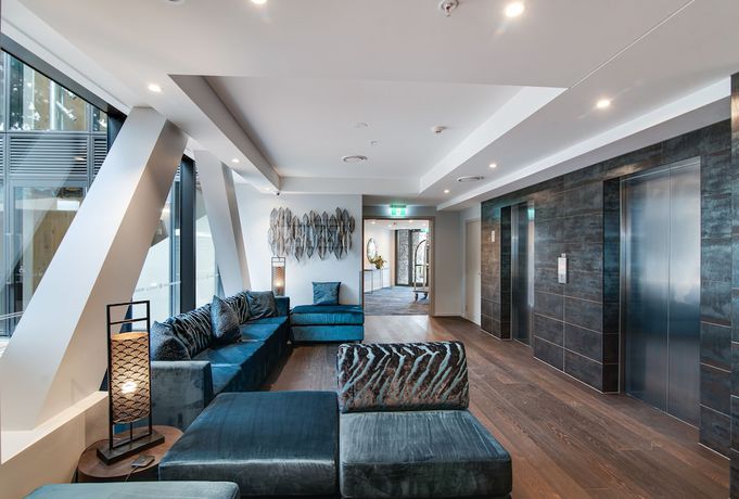 Imagen de los interiores del Hotel Ramada Queenstown Central. Foto 16