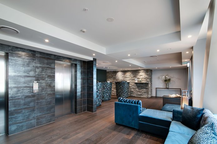 Imagen de los interiores del Hotel Ramada Queenstown Central. Foto 19