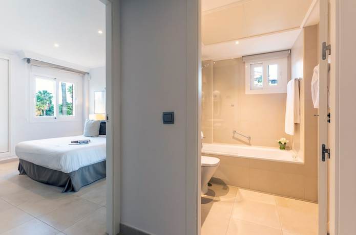 Imagen de la habitación del Hotel Ramada Residences by Wyndham Costa del Sol Fuengirola. Foto 6