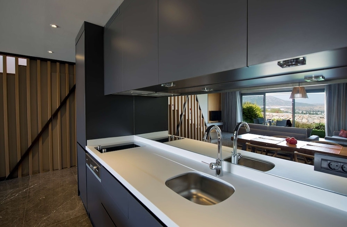 Imagen de la habitación del Hotel Ramada Resort By Wyndham Bodrum. Foto 12