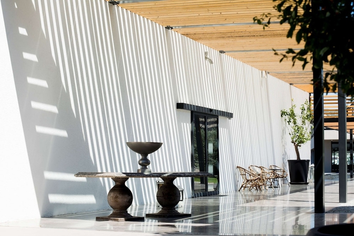 Imagen de los interiores del Hotel Ramada Resort By Wyndham Bodrum. Foto 14