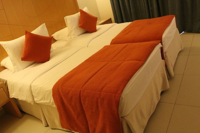 Imagen de la habitación del Hotel Ramada Resort By Wyndham Dead Sea. Foto 14