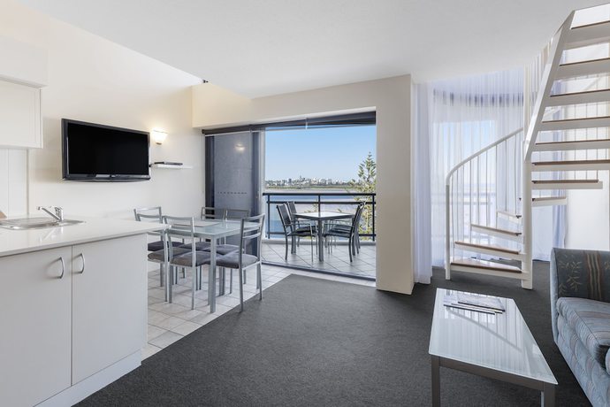 Imagen de la habitación del Hotel Ramada Resort By Wyndham Golden Beach. Foto 4