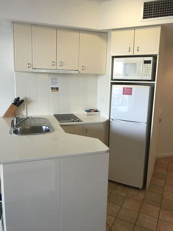 Imagen de la habitación del Hotel Ramada Resort By Wyndham Golden Beach. Foto 9