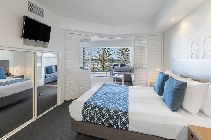 Imagen de la habitación del Hotel Ramada Resort By Wyndham Golden Beach. Foto 12