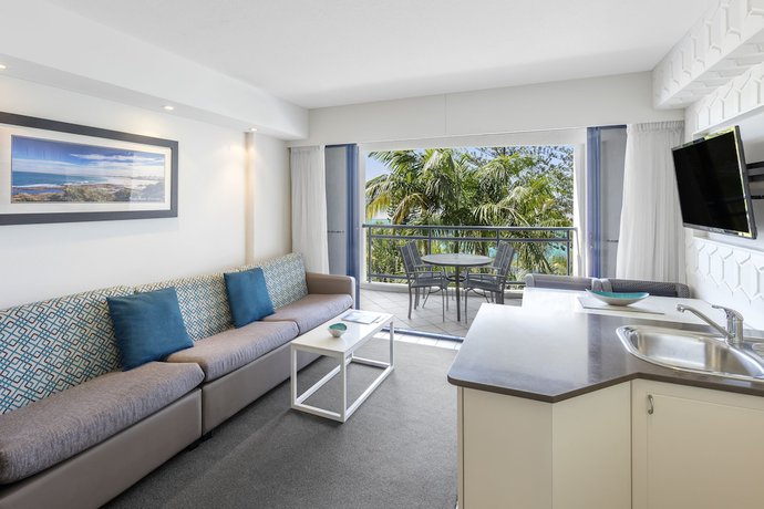 Imagen de la habitación del Hotel Ramada Resort By Wyndham Golden Beach. Foto 17