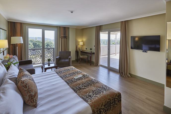Imagen de la habitación del Hotel Ramada Resort By Wyndham Kazdaglari Thermal And Spa. Foto 9