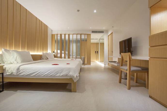 Imagen de la habitación del Hotel Ramada Resort By Wyndham Khao Lak. Foto 15