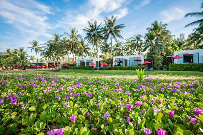 Imagen general del Hotel Ramada Resort By Wyndham Khao Lak. Foto 2