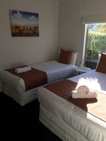 Imagen de la habitación del Hotel Ramada Resort By Wyndham Rotorua Marama. Foto 12