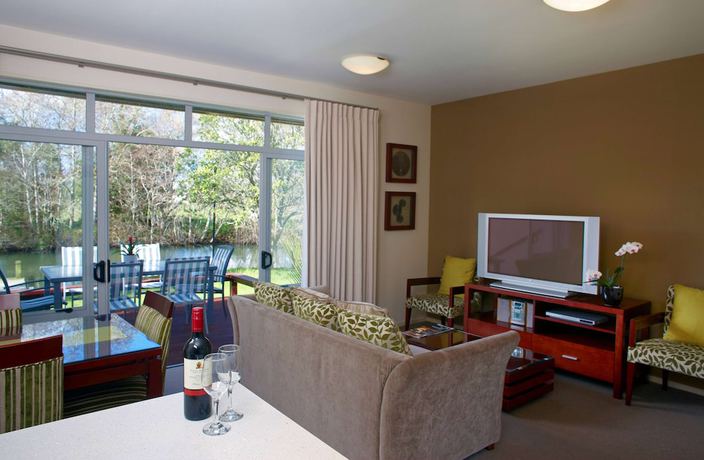 Imagen de la habitación del Hotel Ramada Resort By Wyndham Rotorua Marama. Foto 15