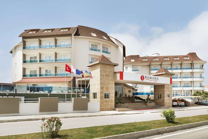 Imagen general del Hotel Ramada Resort By Wyndham Side. Foto 1