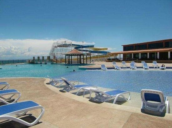 Imagen de la piscina del Hotel Ramada Resort, Isla Margarita. Foto 6