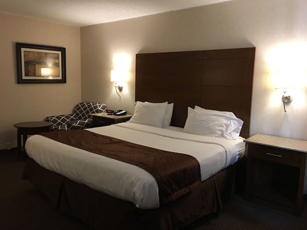 Imagen de la habitación del Hotel Ramada Rockville Centre. Foto 13