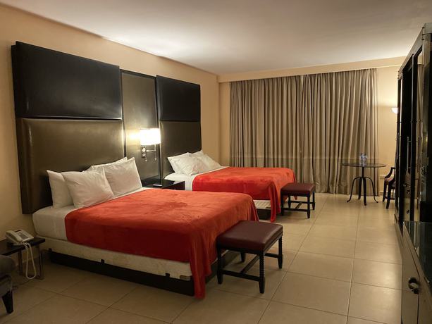 Imagen de la habitación del Hotel Ramada Santo Domingo Princess. Foto 4