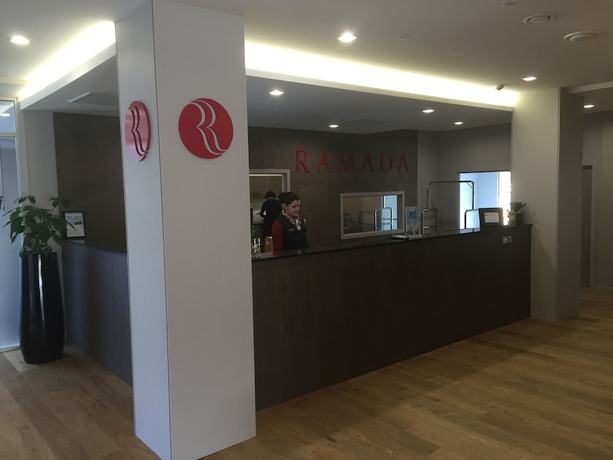 Imagen de los interiores del Hotel Ramada Suites By Wyndham Queenstown Remarkables Park. Foto 16