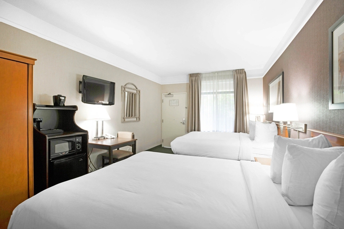 Imagen de la habitación del Hotel Ramada Suites By Wyndham San Diego. Foto 5